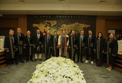 Doçentlik Ünvanı Alan Akademisyenlerimize Cübbeleri Giydirildi