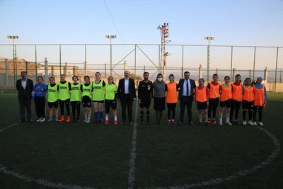 Güz Turnuvası kadın futbolcuların ilk vuruşuyla başladı