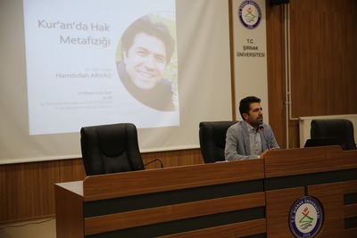 “Kur’an’da Hak Metafiziği” adlı konferans düzenlendi