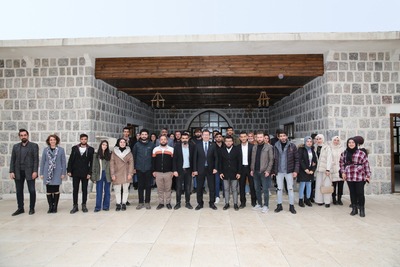 Rektörümüz Mehmet Ağa Sor Kasrı’nda öğrencilerimizle bir araya geldi