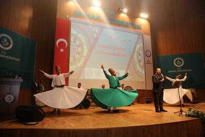Rektörümüz Prof. Dr. Alkış: “Akademisyenlerin zengin Osmanlı arşivinden istifade edebilmeleri için Osmanlıca öğrenmeleri elzemdir”