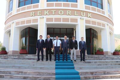 Üniversitemiz Beş Üniversite İle " Merkezi Araştırma Laboratuvarları İş Birliği Protokolü" İmzaladı
