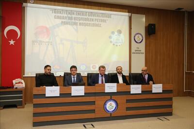 Üniversitemizde "Türkiye'nin Enerji Güvenliğinde Gabar'da Keşfedilen Petrol" konulu panel düzenlendi